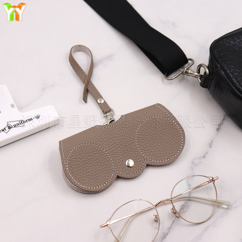 Wholesale PU Eyes Organizer Keychain